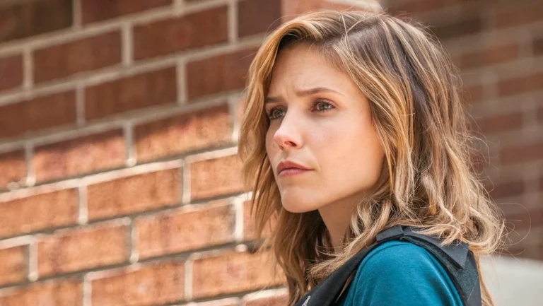 O que Sophia Bush tem feito desde que deixou Chicago P.D.